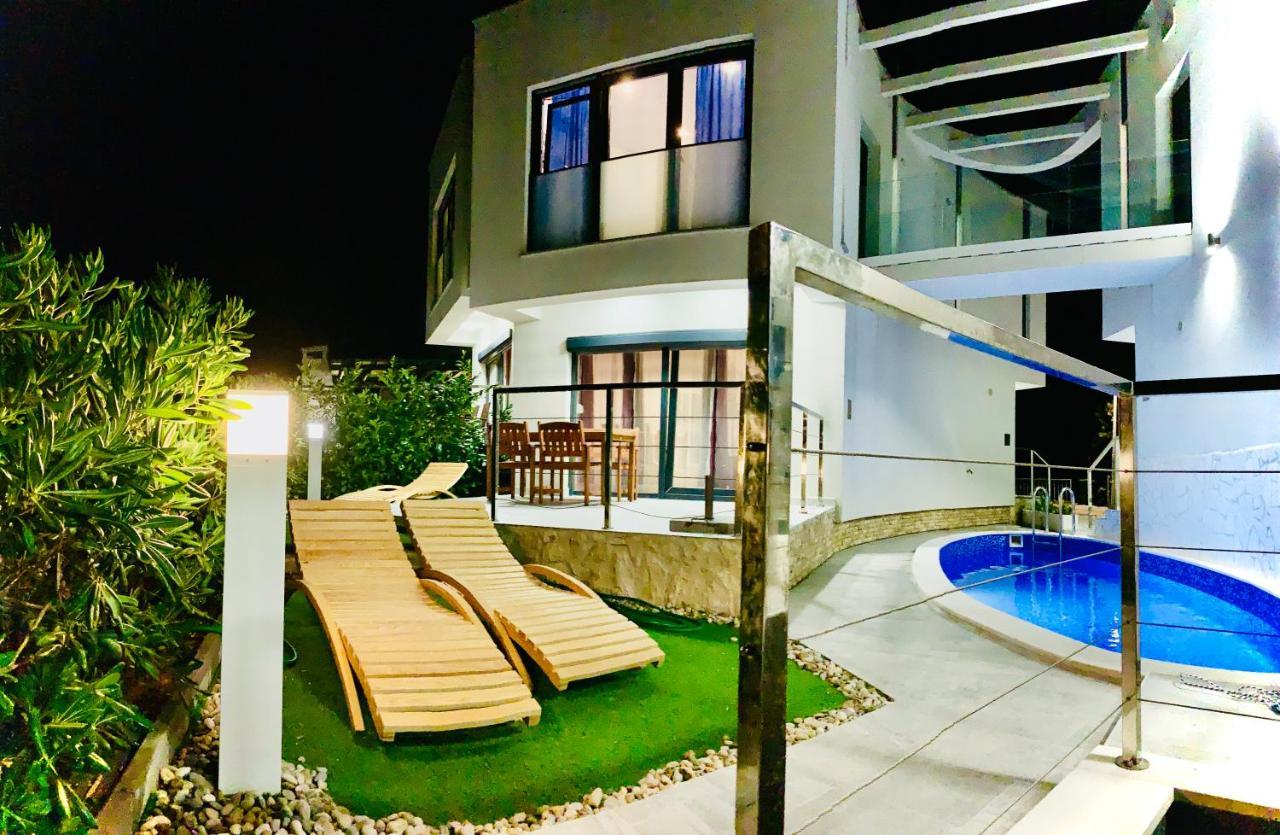 Legacy 2 Apartment Novalja